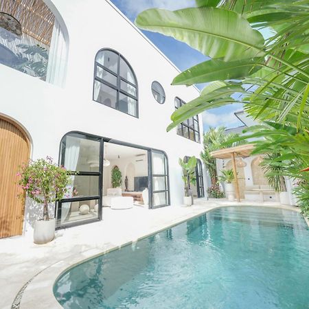 Villa Julia Blanca 캐로보칸 외부 사진